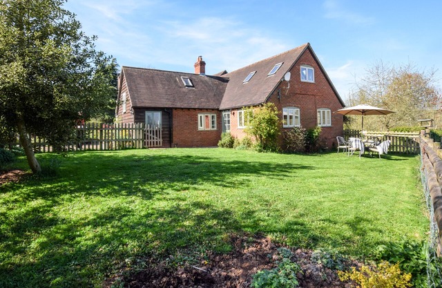 Daisy Cottage at Hanley William
