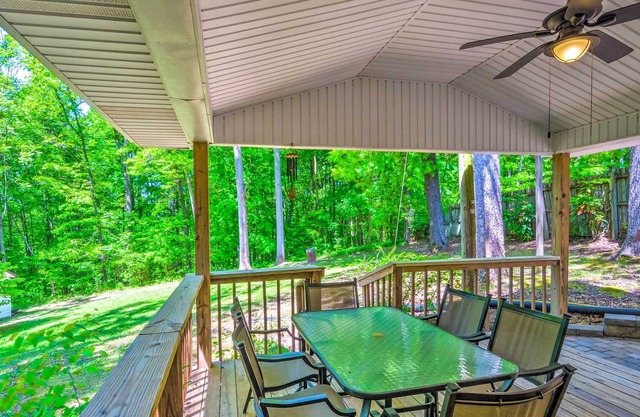 Dale Hollow Lake Haven: Private Yard + Grill!