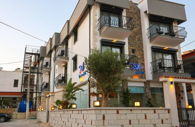 Dali Boutique Hotel