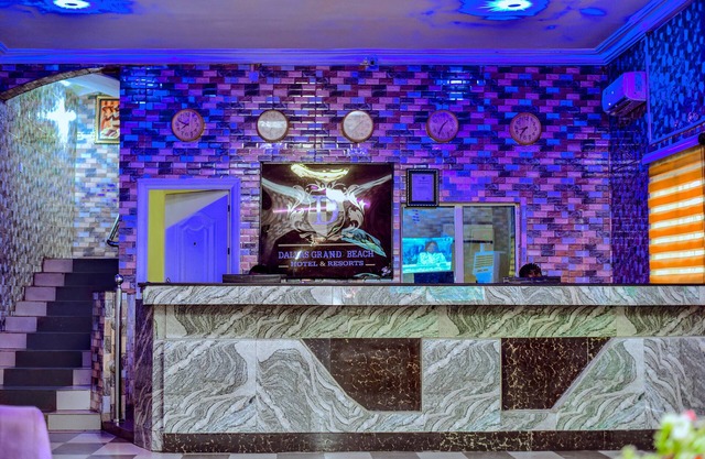 Dallas Grand Beach Hotel & Resort