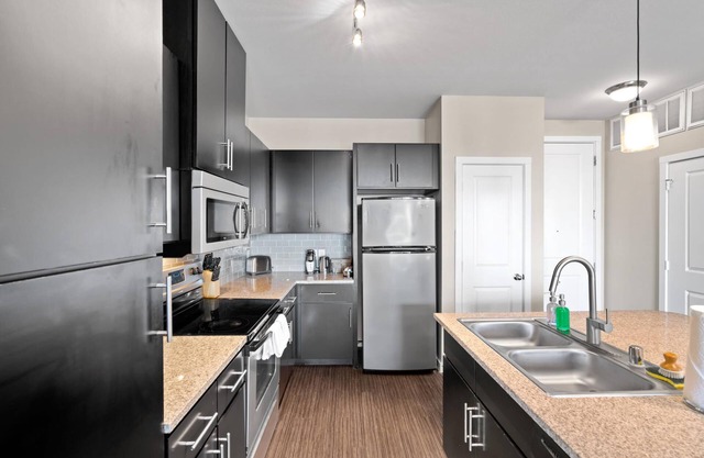 Dallas | Perfect 2BD/2BA Downtown Apartment