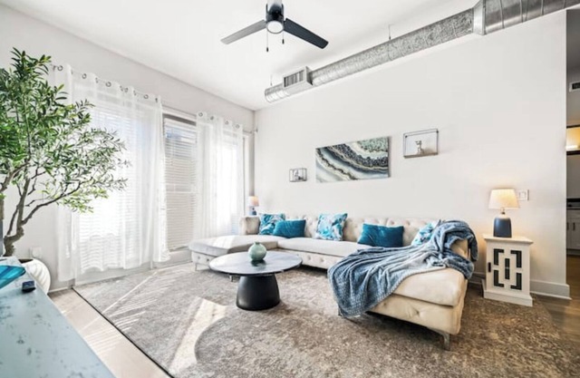 Dallas Urban Oasis Prime Location 2 BR LUX