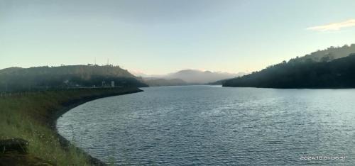 Dam Valley Home Stay Resort