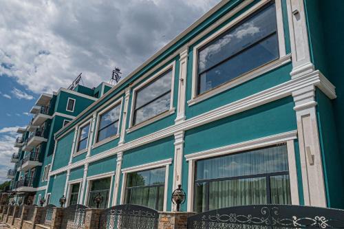 Danubius View - Luxury Hotel and Hall