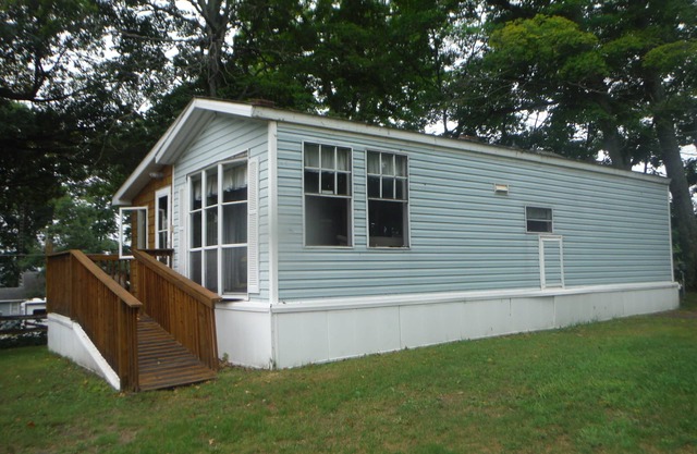 Darling Park Model Trailer en el centro de Curtis con vistas al lago South Manistique