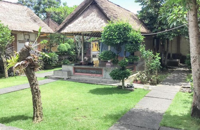DATON HOUSE near Bali Zoo Ubud Mitra RedDoorz