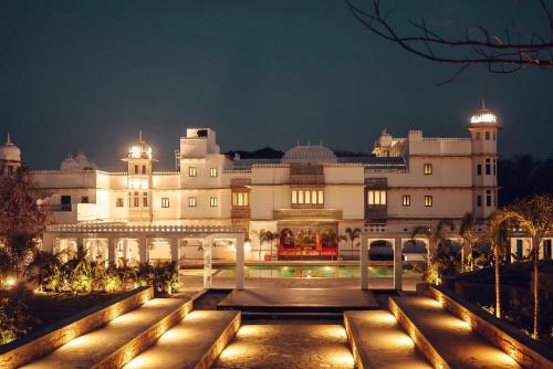 Daulatgarh Resort