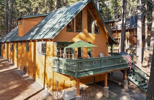 Dave's Den large game room loft, enjoy the large trees, swimming pool, adventure