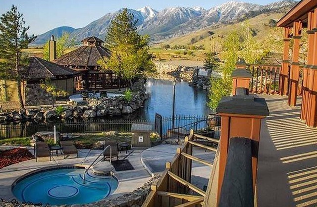 David Walley's Resort, 2br suite, Saturday check-in