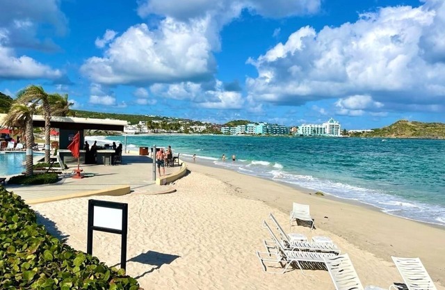 Dawn Beach Club Villa. With Beach access.