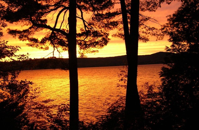 'Amanecer O'Day' Retiro Maravillosamente privada en el Lago George, Adirondacks