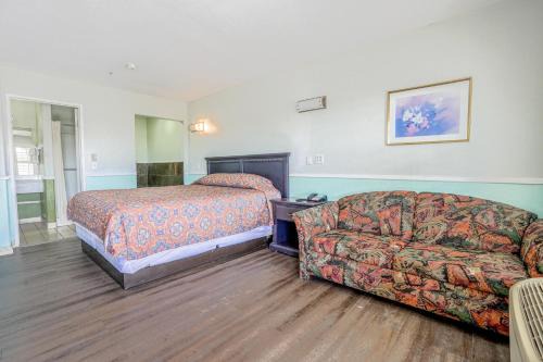 Day & Night Inn