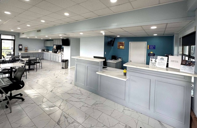 Days Inn by Wyndham Lake Charles