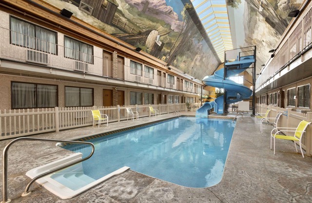 Days Inn by Wyndham Lethbridge