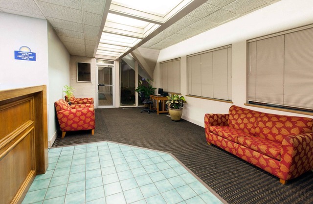 Days Inn by Wyndham Norman