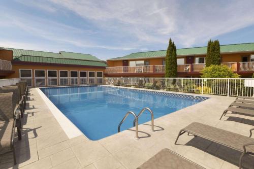 Days Inn by Wyndham Penticton Conference Centre