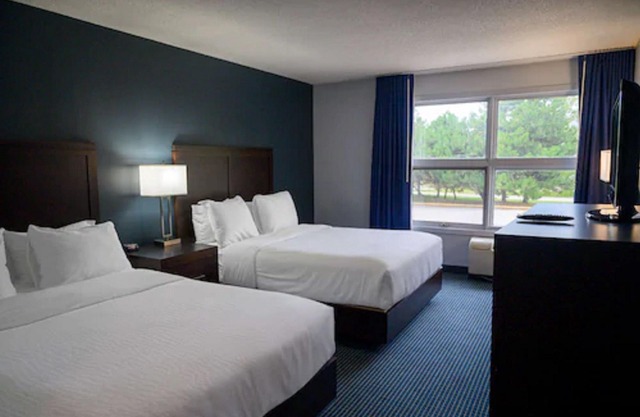 Days Inn by Wyndham Sarnia Harbourfront