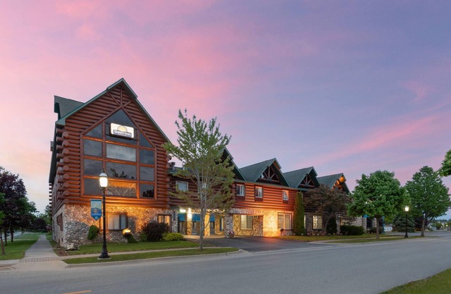 Days Inn by Wyndham Mackinaw City/Bridgeview Area