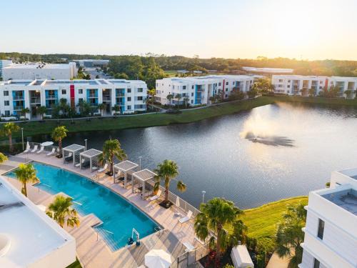 Daytona 3BR Getaway Pool Gym Pet Friendly