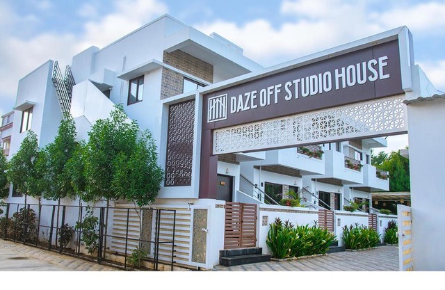 Daze Off Studio house