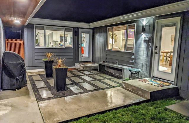 DB #271 Beautiful Views & Hot Tub Retreat