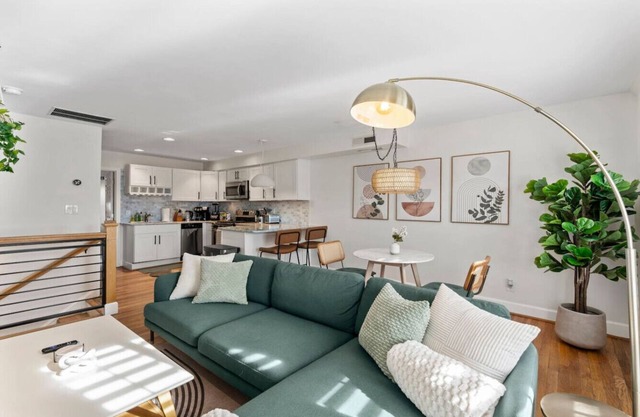 DC Boho Loft | Top Floor & Cozy 1BR/1BA #DCottage