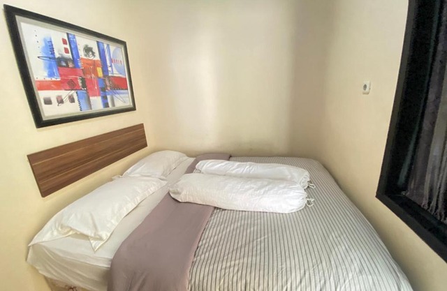 De Homestay Mitra RedDoorz Bitung