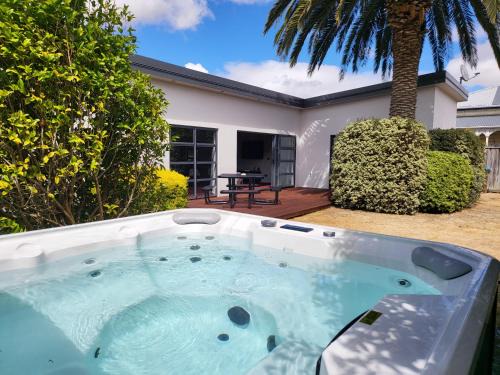 De Vine Martinborough 14 Cologne Street