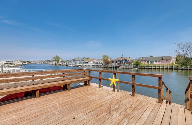 Deck & Dock: Home in Little Egg Harbor Township
