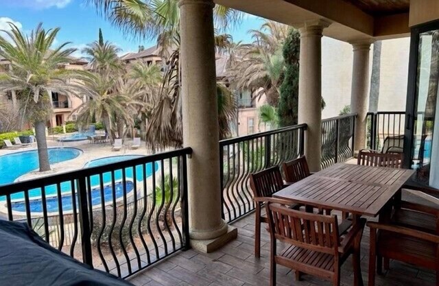 Camina hasta la playa ~ 3BR Casa exclusiva de St Tropez ~ ¡Wifi y ahora se admiten mascotas!