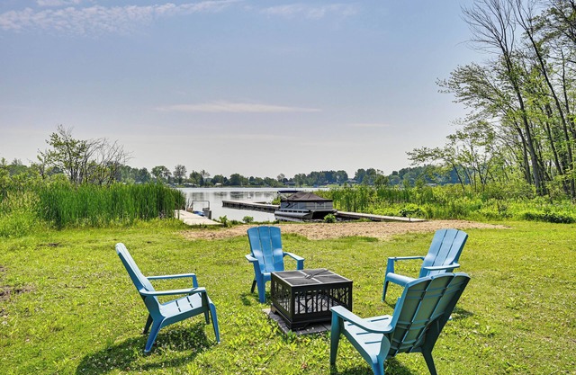 Deck, Dock & Hot Tub: Lakeside Retreat in Michigan