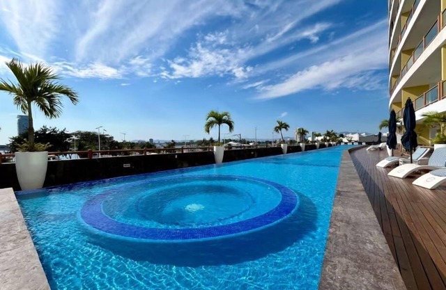 Deck12 Casino and Resort by Monyxbnb
