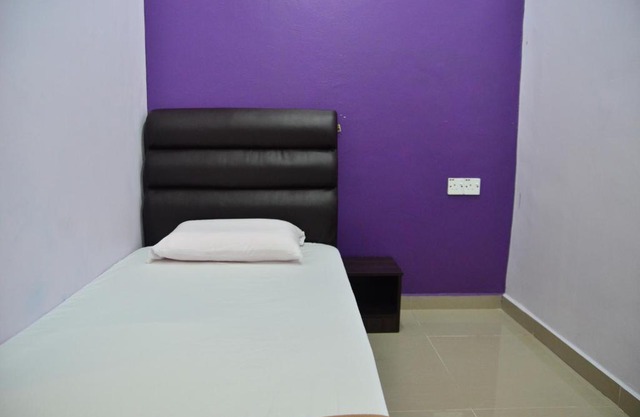 Deena Hotel Bajet