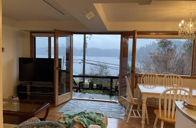 Deep Cove Semi Water Front Luxury Apartamento entero