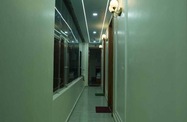 Deep Palace Inn