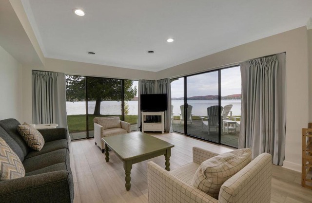 Deer Lake Villa Bldg. #4