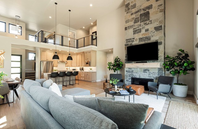 Deer Valley East Village - 1/2 mile to ski and Jordanelle Reservoir!