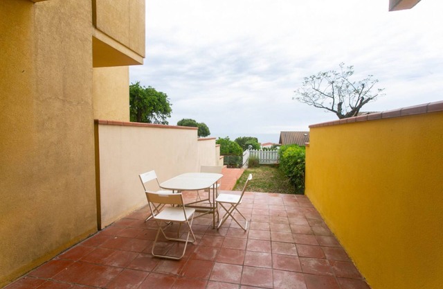 M048 - Marcelli, three-room sea view apartment with garden