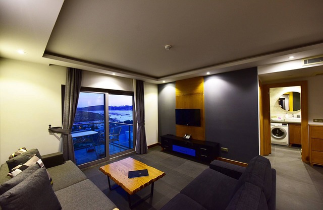 Degirmenburnu Residence