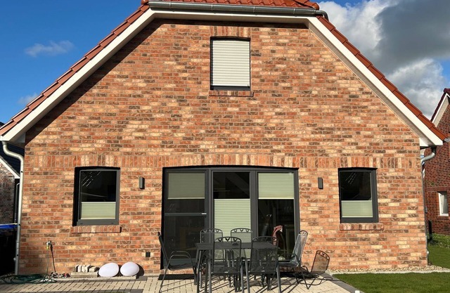 Deichglück - Neues Friesenhaus in Hilgenriedersiel!