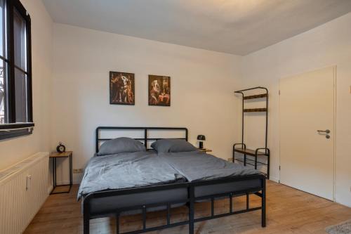 Deine Bude - 4 Doppelzimmer, 2 Bäder, Küche