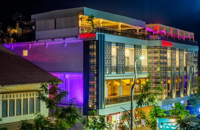 DEJAVU 2.0 HOTEL BAJO KOMODO