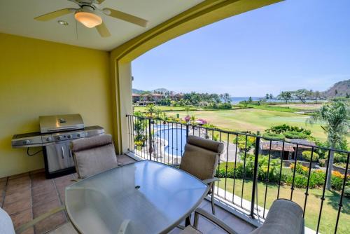 Del Mar 3C 3 bdr Ocean View in Los Suenos