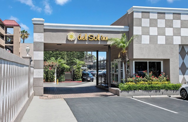 Del Sol Inn - Anaheim Resort