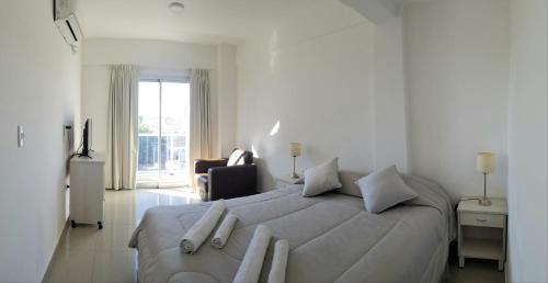 DELFINA suites 2A
