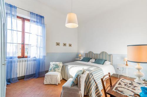 Delicious Apartment Among Crete Senesi and Spa!