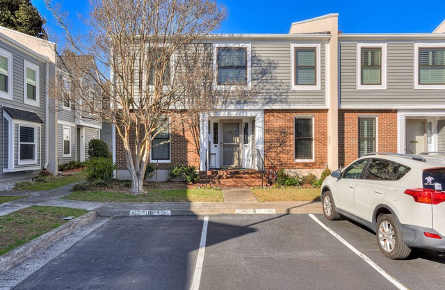 Delightful 3-bedroom condo in Augusta Georgia’s historic Summerville.