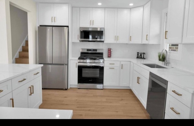 Delightful 4-bedroom house with AC in Tinley Park