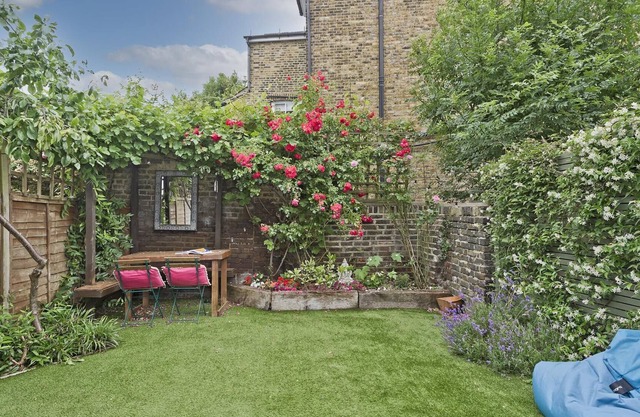 Delightful family home in picturesque Richmond by UnderTheDoormat