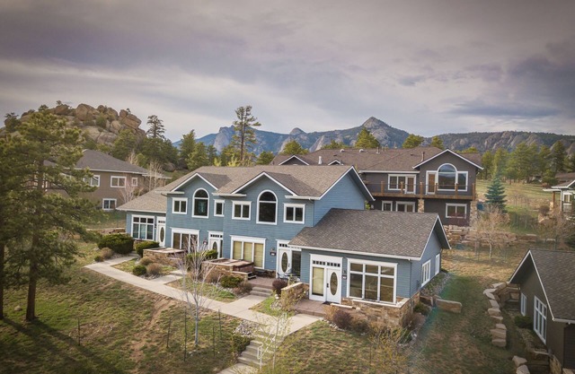 Delightful home complete with fireplace, private hot tub, jetted tub, and views